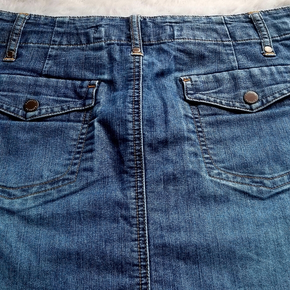Express Precision Fit Vintage Jean Skirt stretchy - Picture 5 of 7